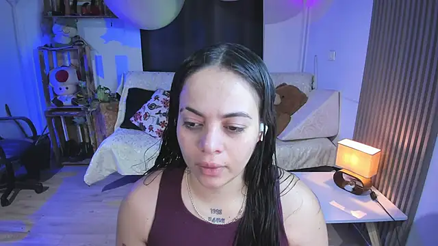 Cuttiealice online show from February 2025 01:14:02 PM