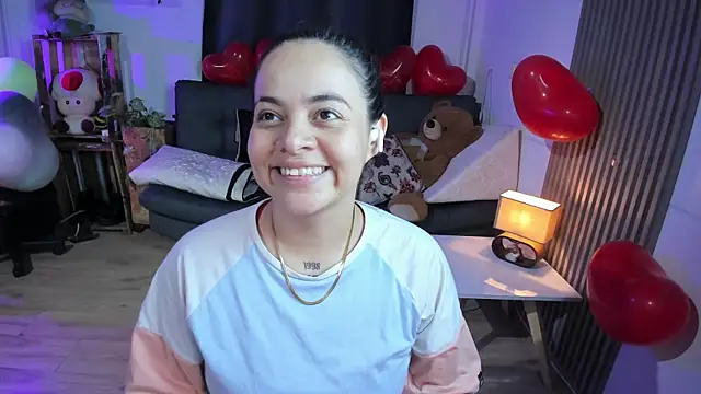 Cuttiealice online show from February 2025 11:10:02 PM