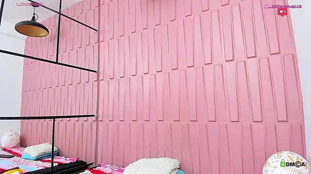 Snapshot of Briana_Wells_ chatting on December 2024 09:15:01 PM Briana Wells online show from December 2024 09:15:01 PM