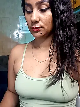 Snapshot of Leticia_goddes chatting on February 2025 09:45:02 PM Leticia goddes online show from February 2025 09:45:02 PM