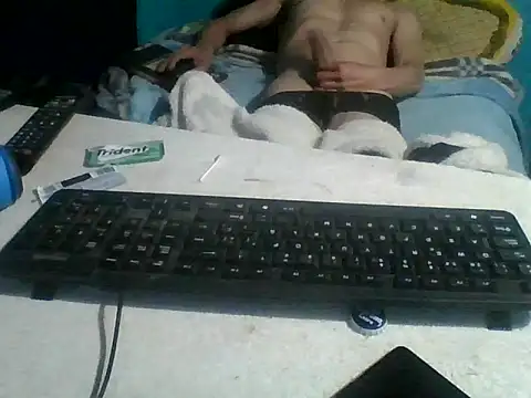 Snapshot of malekon76 chatting on November 2025 10:27:01 AM malekon76 online show from November 2025 10:27:01 AM