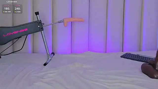 sam phillipss online show from December 2024 03:07:01 AM