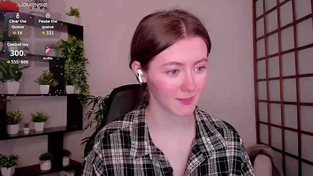 KateCuddle online show from March 2026 03:00:02 AM