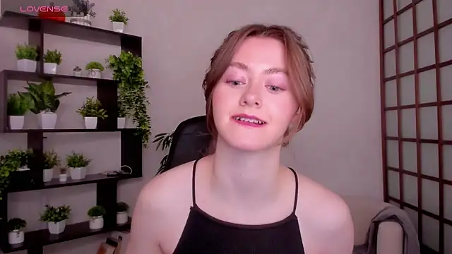 KateCuddle online show from March 2026 02:06:02 AM