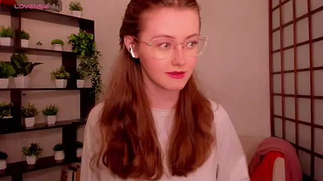 KateCuddle online show from May 2026 02:40:01 AM
