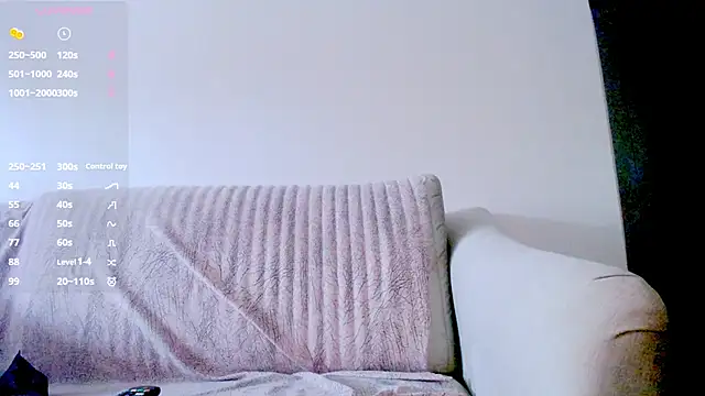 Snapshot of AmazingBitch chatting on February 2025 06:37:02 AM AmazingBitch online show from February 2025 06:37:02 AM