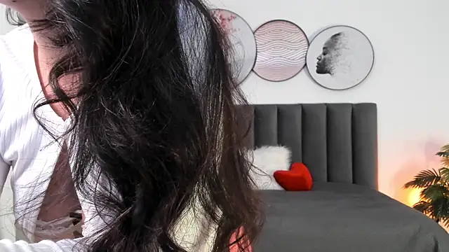 SaharaGarcia   online show from March 2025 12:00:02 AM