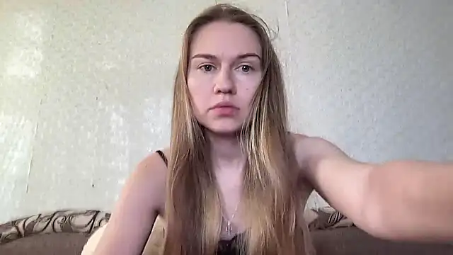 Snapshot of dream_alexa chatting on January 2025 11:37:01 AM dream alexa online show from January 2025 11:37:01 AM