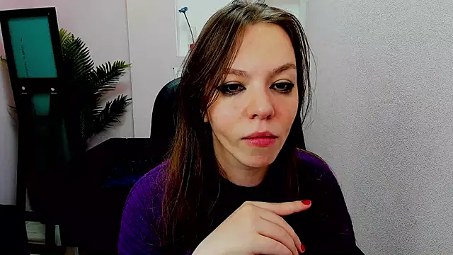 Persephoni online show from January 2025 05:34:01 AM