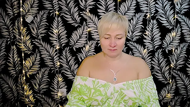 Snapshot of Olivia_playful chatting on December 2024 12:20:02 PM Olivia playful online show from December 2024 12:20:02 PM