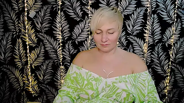 Snapshot of Olivia_playful chatting on February 2025 03:36:02 PM Olivia playful online show from February 2025 03:36:02 PM