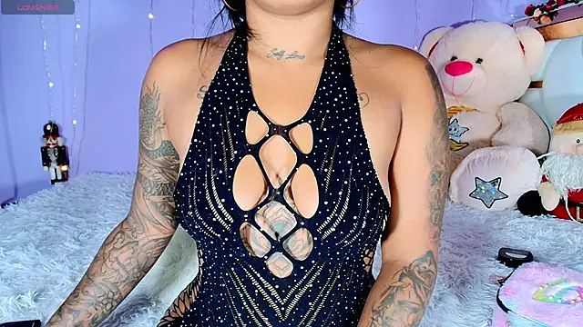 Julieth Rossi online show from December 2025 04:40:01 AM