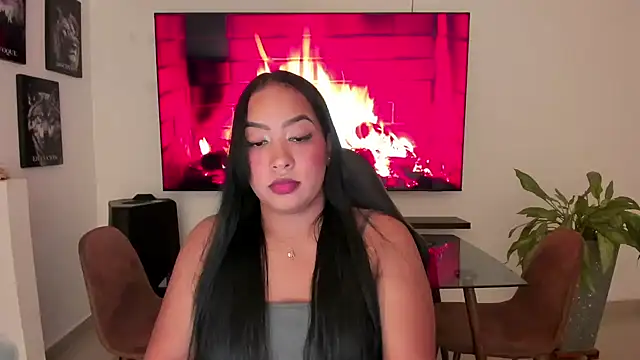 brunetenikole02 online show from October 2025 02:06:02 AM