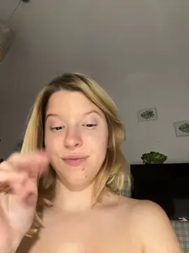 kimczii online show from December 2024 10:27:02 AM