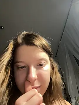 kimczii online show from December 2024 10:40:02 AM