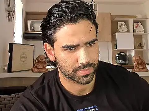Snapshot of BradleySmithx chatting on December 2024 03:47:02 PM BradleySmithx online show from December 2024 03:47:02 PM