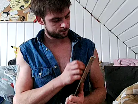 Snapshot of Youngtimer_1997 chatting on October 2025 11:44:02 AM Youngtimer 1997 online show from October 2025 11:44:02 AM