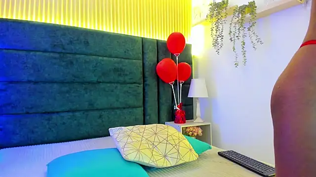 AntonellaaHot online show from February 2025 08:27:02 PM