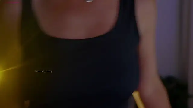 anabelcurvy online show from May 2026 09:10:01 PM