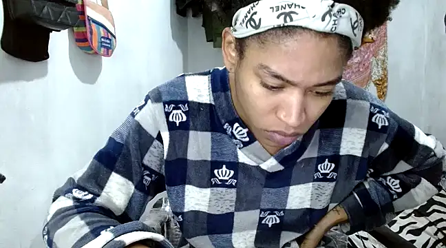 angelamarie1 online show from March 2025 11:22:01 PM