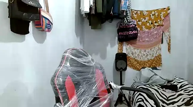 angelamarie1 online show from March 2025 12:39:01 AM