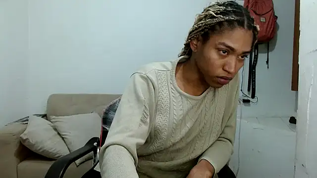 angelamarie1 online show from December 2025 04:07:02 AM