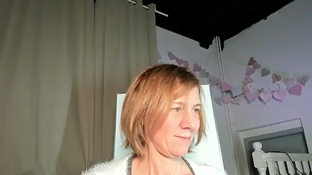 Snapshot of Lola_Belgium chatting on February 2025 08:42:01 PM Lola Belgium online show from February 2025 08:42:01 PM