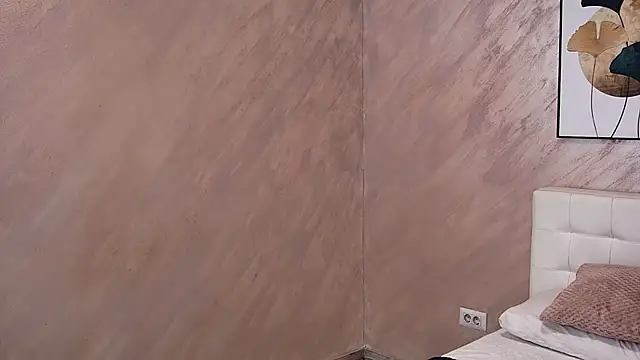 Sierra Halle online show from January 2025 11:56:01 PM