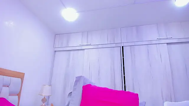 paola rodriguez online show from January 2025 07:10:02 PM