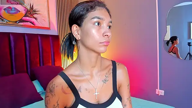 LauraAristizabal online show from February 2026 12:27:01 PM