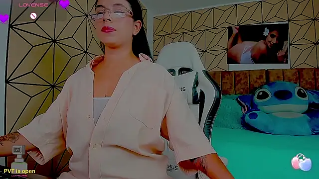 vane lopez  online show from March 2026 07:29:01 PM