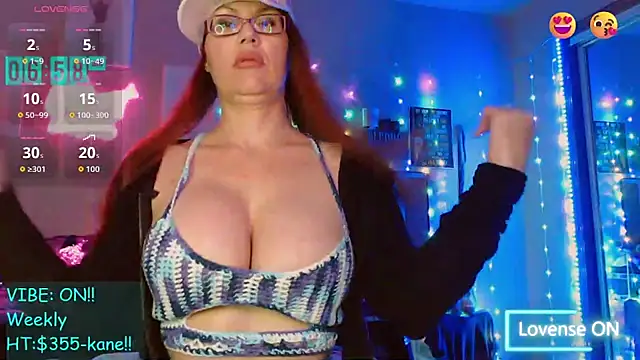 EmmaIsHere online show from November 2025 01:56:02 PM