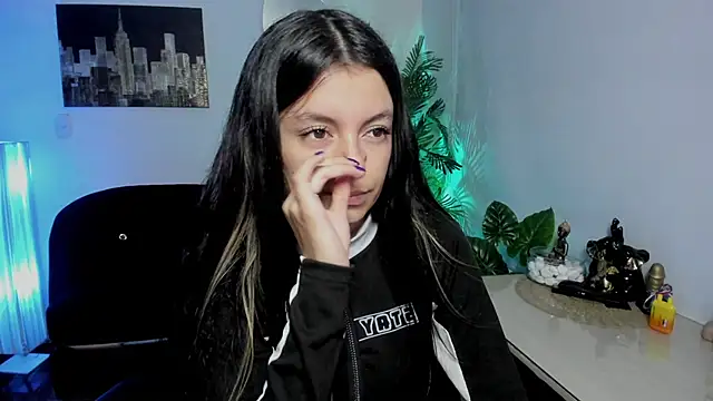 Meghan320 online show from October 2025 11:33:02 AM