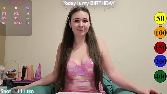 MaryHillx online show from September 2025 08:47:02 PM