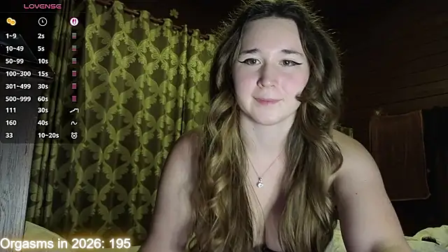 MaryHillx online show from March 2026 06:57:01 PM