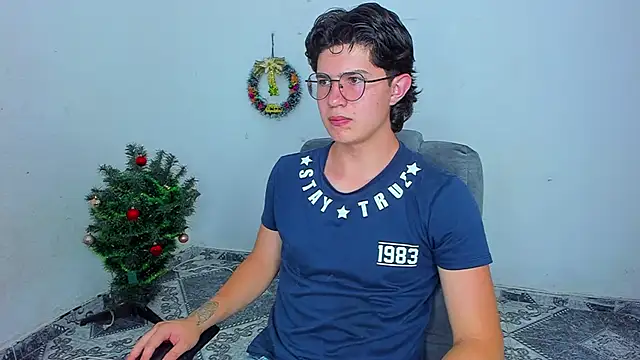 Snapshot of patrik_027 chatting on December 2024 07:11:02 PM patrik 027 online show from December 2024 07:11:02 PM