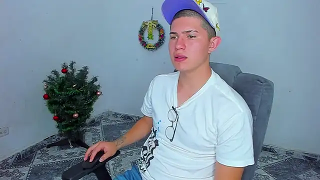 Snapshot of patrik_027 chatting on January 2025 03:02:01 PM patrik 027 online show from January 2025 03:02:01 PM