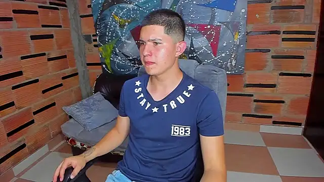 Snapshot of patrik_027 chatting on January 2025 10:01:01 PM patrik 027 online show from January 2025 10:01:01 PM