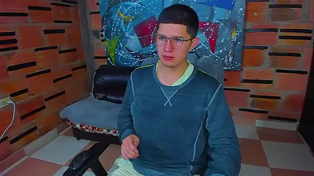 Snapshot of patrik_027 chatting on March 2025 02:10:01 PM patrik 027 online show from March 2025 02:10:01 PM