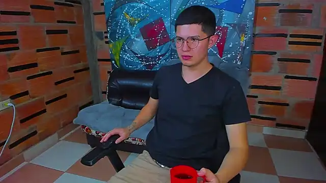 Snapshot of patrik_027 chatting on March 2025 10:59:01 PM patrik 027 online show from March 2025 10:59:01 PM