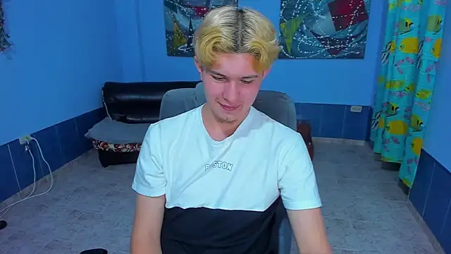 Snapshot of patrik_027 chatting on September 2025 06:14:01 AM patrik 027 online show from September 2025 06:14:01 AM