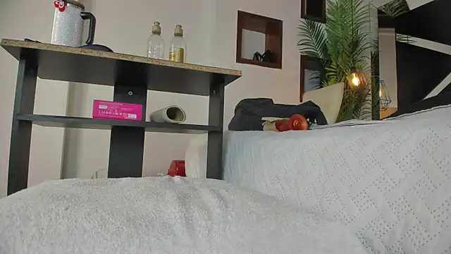 candy sweet  online show from October 2025 07:11:01 PM