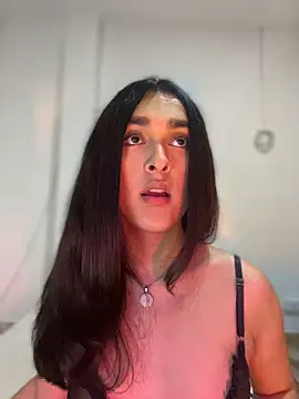 Snapshot of MiahWindsor chatting on October 2025 03:29:02 AM MiahWindsor online show from October 2025 03:29:02 AM