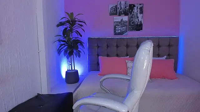 Stefhanyblow online show from February 2025 09:47:01 PM