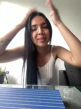 Snapshot of Miss_Nicole chatting on December 2024 09:13:01 PM Miss Nicole online show from December 2024 09:13:01 PM
