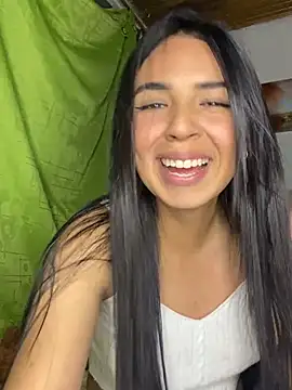 Snapshot of Miss_Nicole chatting on December 2024 04:23:02 AM Miss Nicole online show from December 2024 04:23:02 AM