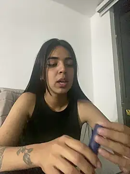 Snapshot of Miss_Nicole chatting on December 2024 05:07:02 AM Miss Nicole online show from December 2024 05:07:02 AM