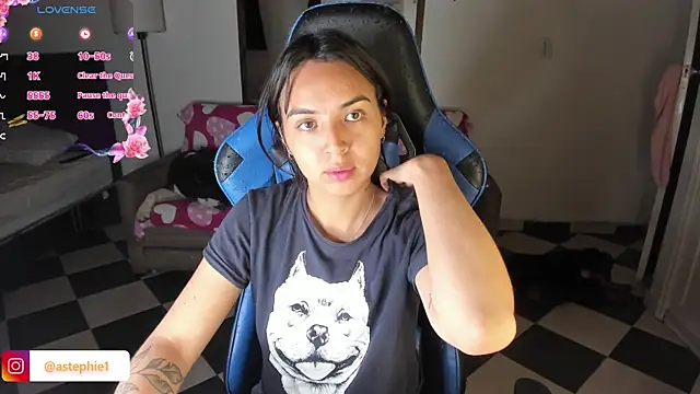 Snapshot of Miss_Nicole chatting on March 2025 01:16:02 AM Miss Nicole online show from March 2025 01:16:02 AM