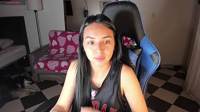 Snapshot of Miss_Nicole chatting on March 2025 02:29:02 AM Miss Nicole online show from March 2025 02:29:02 AM