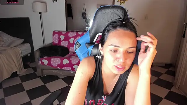 Snapshot of Miss_Nicole chatting on March 2025 01:34:02 AM Miss Nicole online show from March 2025 01:34:02 AM